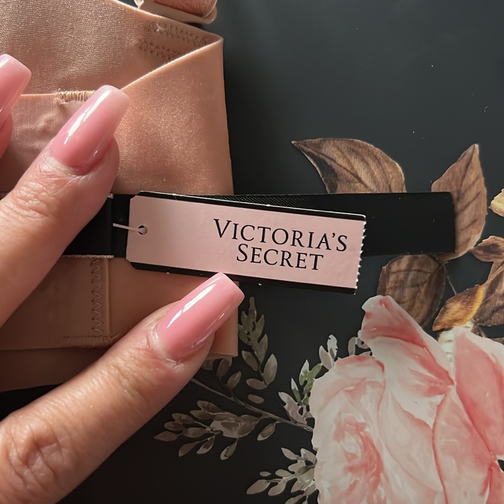 VS bra - Picture 3 of 5